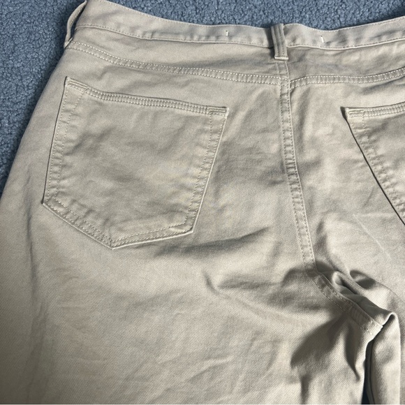 Banana Republic the Traveler Pants  (Beige) size 35/30 - Picture 15 of 15